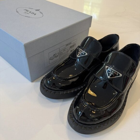 Prada Black Patent Leather triangle Logo Loafers 38 US 8 - Picture 1 of 5